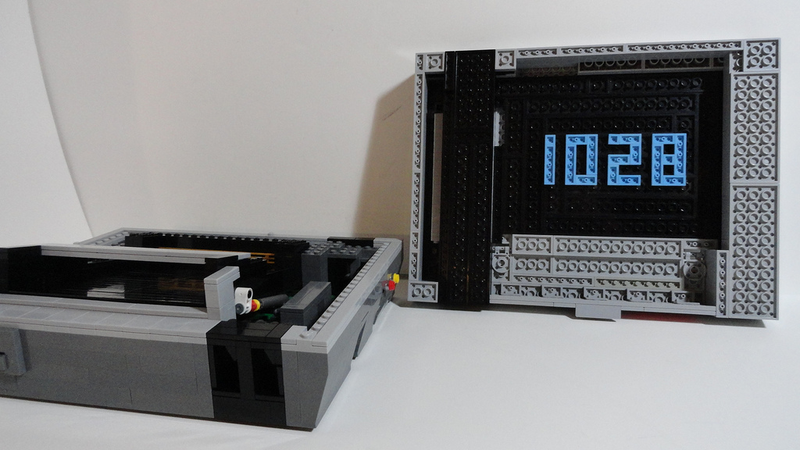 Illustration for article titled This LEGO Nintendo Could Almost Pass For The Real Thing